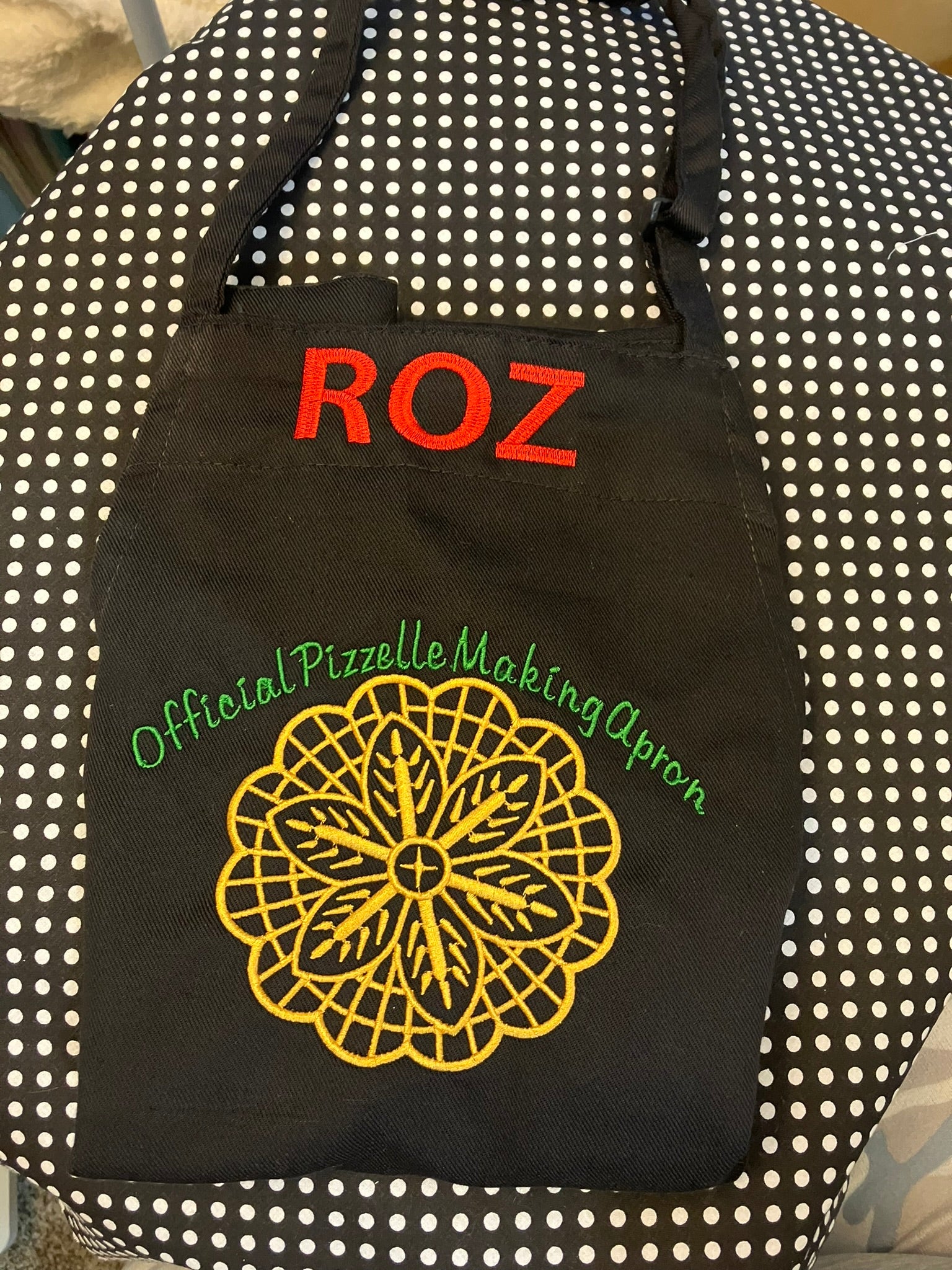 Personalized Pizzelle Making Apron: Embroidered Italian Gift